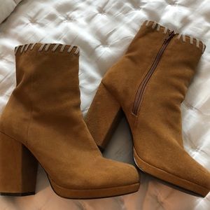 Urban outfitters vintage style boots